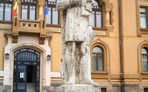 Statuia lui George Baritiu- Brasov