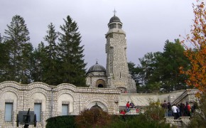 Mausoleul de la Mateias – Campulung
